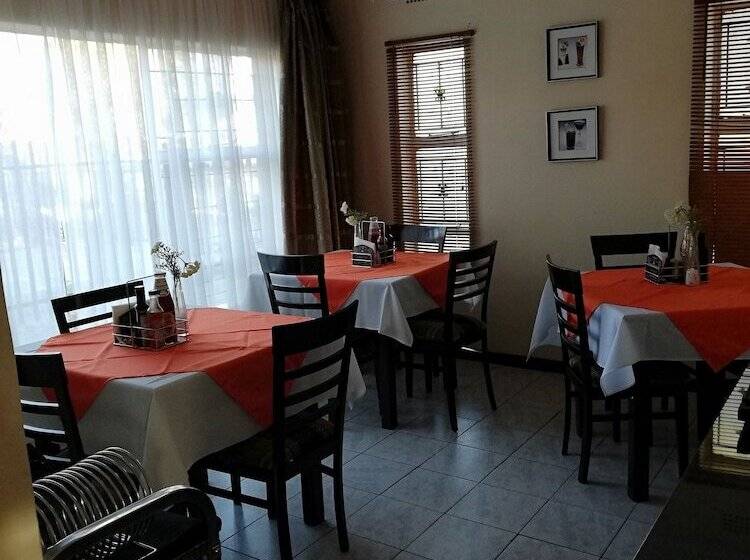 Хостел Sentlhaga Guest House