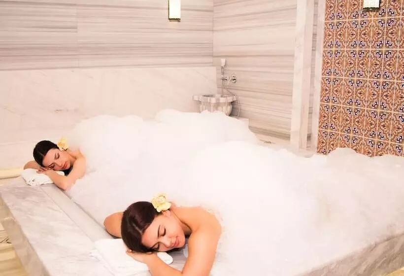 Aquaperla Hotel & Spa