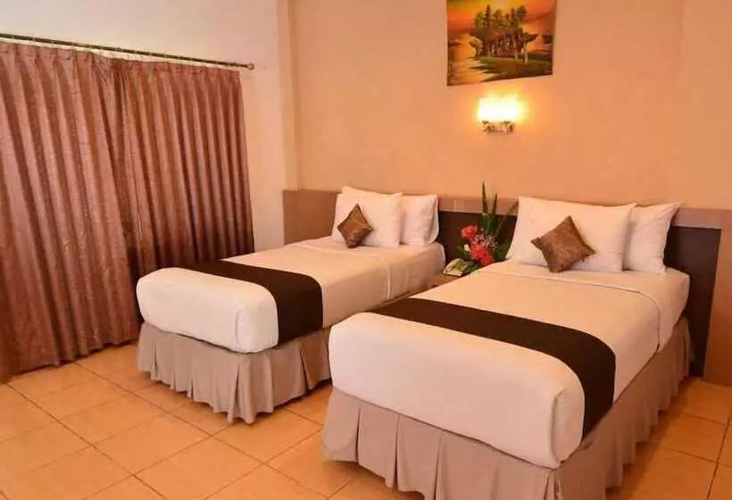 Hotel Front One Resort Magelang