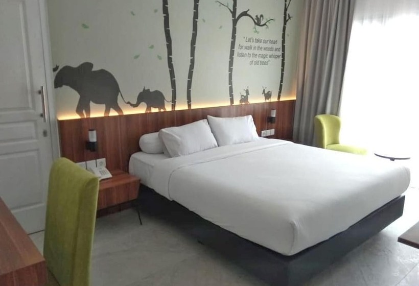 Hotel Front One Resort Magelang