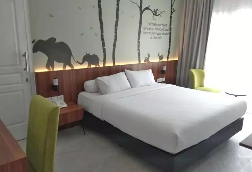 Hotel Front One Resort Magelang