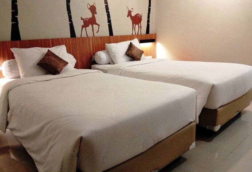 Hotel Front One Resort Magelang