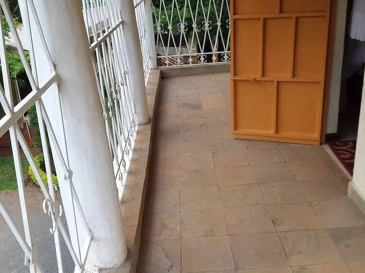 هتل Hill House