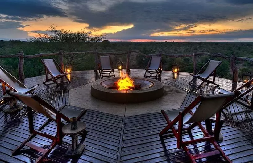 Hotelli Makumu Private Game Lodge