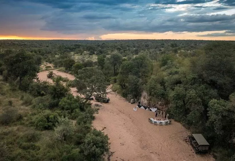 Hotelli Makumu Private Game Lodge