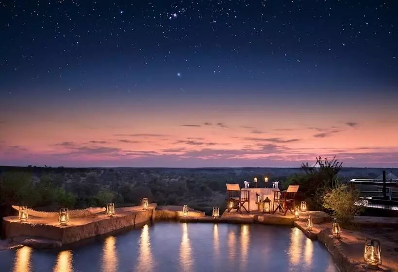 Hotelli Makumu Private Game Lodge