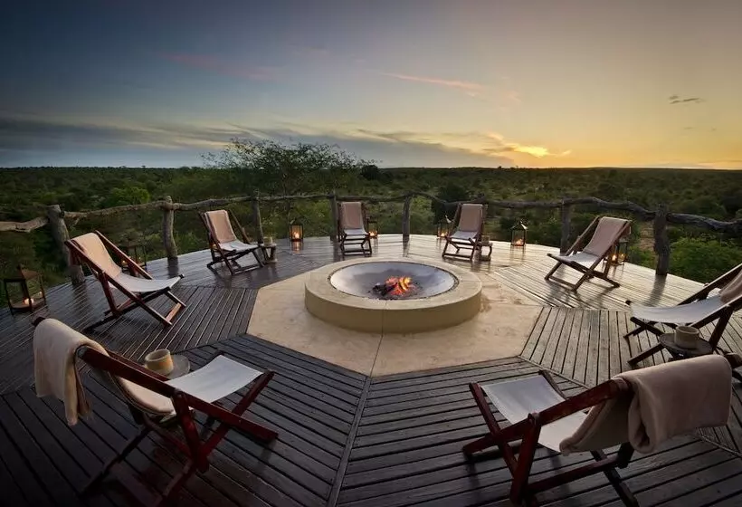 Hotelli Makumu Private Game Lodge