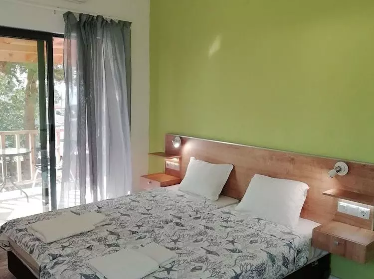 هتل Marti Resort