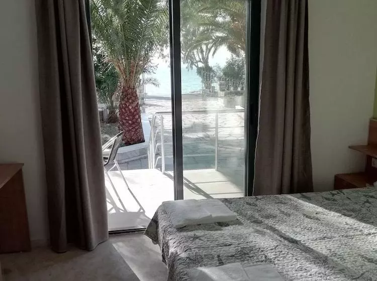 هتل Marti Resort