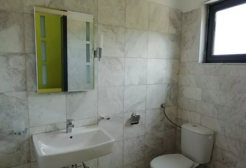 هتل Marti Resort