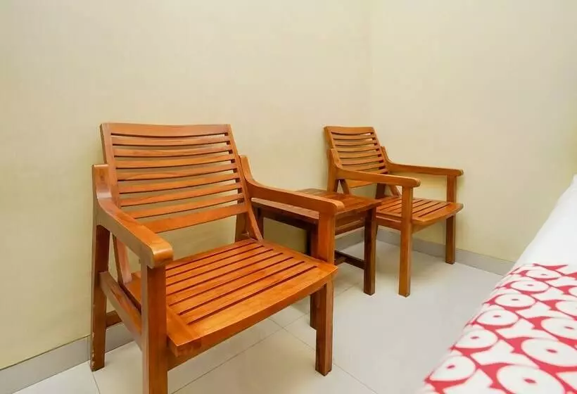 ホテル Oyo 179 68 Residence