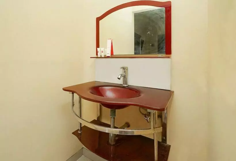 ホテル Oyo 179 68 Residence