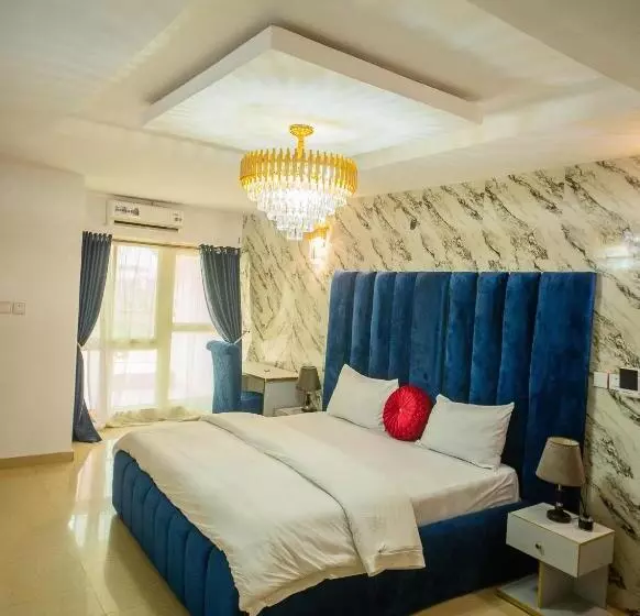 هتل Royalty Place