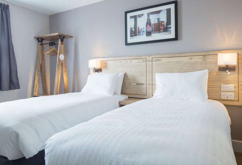 Hotel Waterloo Cross, Devon By Marston S Inns