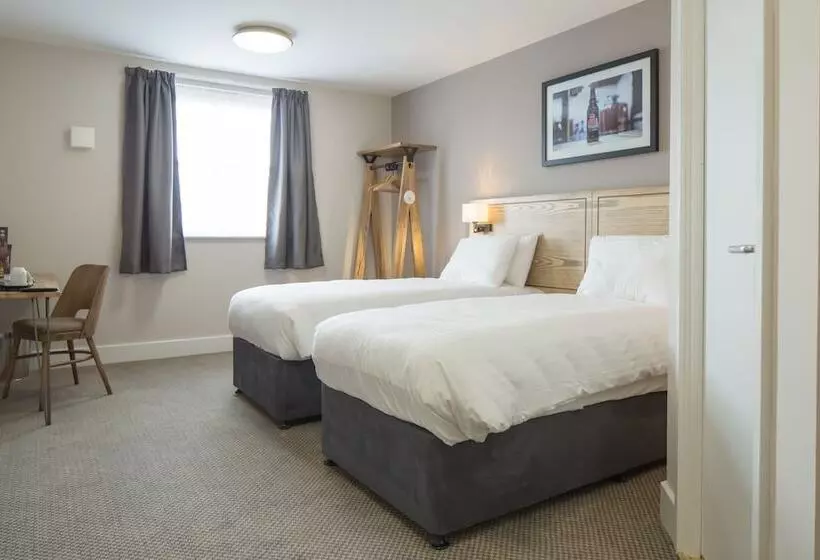 Hotel Waterloo Cross, Devon By Marston S Inns