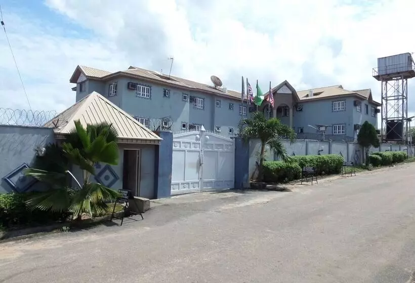 Indices Hotel And Garden