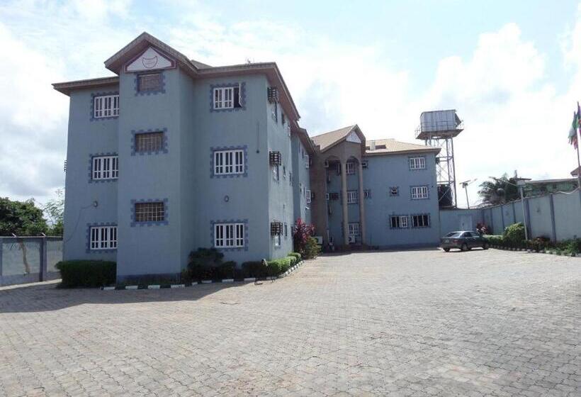 Indices Hotel And Garden