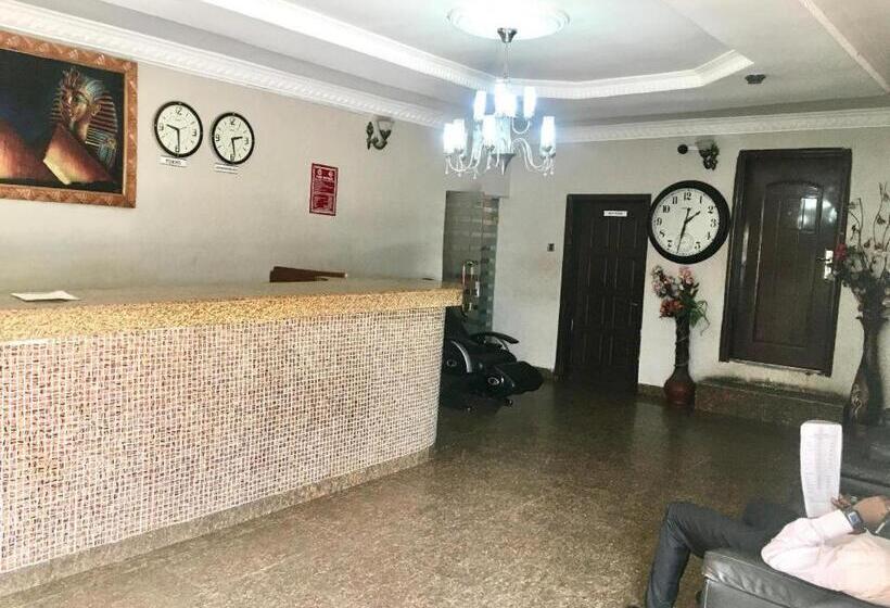 Indices Hotel And Garden