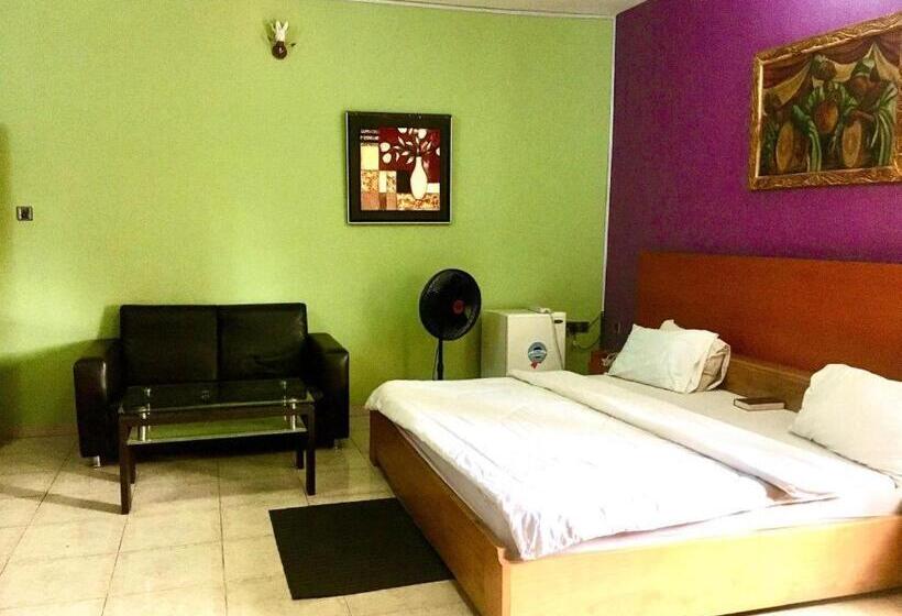 Indices Hotel And Garden