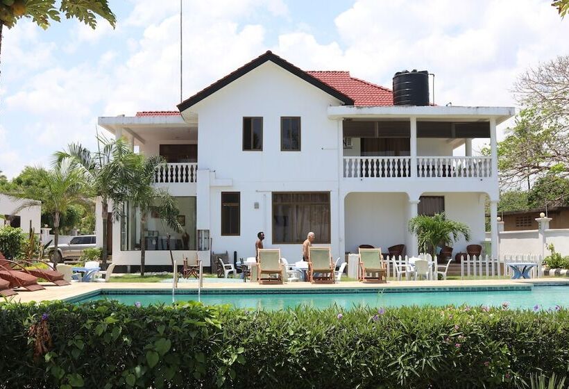 استراحتگاه Villa Dahl