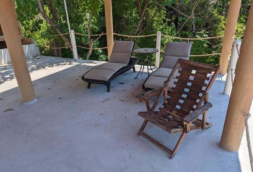 Casa Arcoiris Zihuatanejo B&b