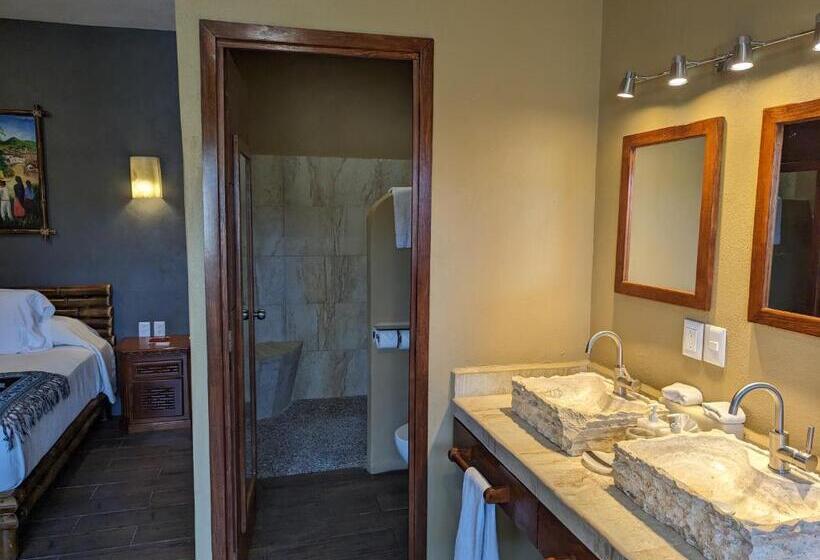 Casa Arcoiris Zihuatanejo B&b