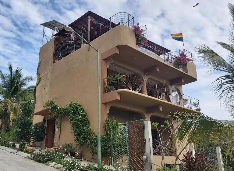 Casa Arcoiris Zihuatanejo B&b