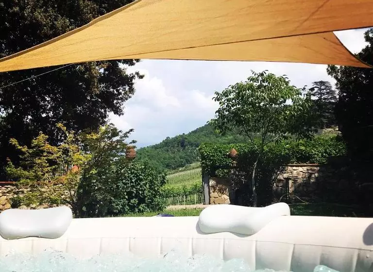 Hostelli La Villa Della Fattoria Le Sorgenti Italia 5 Girasoli