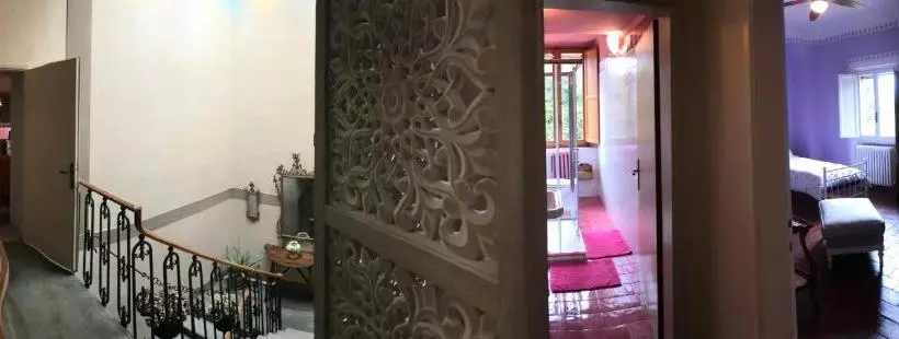Hostelli La Villa Della Fattoria Le Sorgenti Italia 5 Girasoli