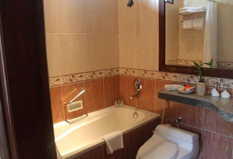 فندق فئة نجمة واحدة Villa Grand Artos