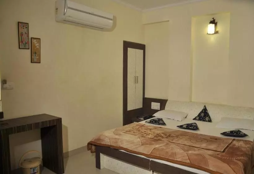 Hotel Akash Deep
