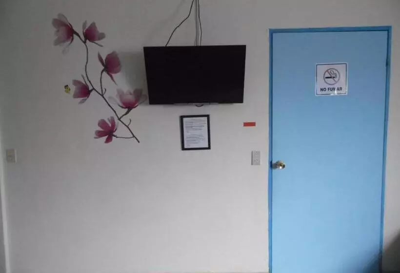 ホテル Happy House