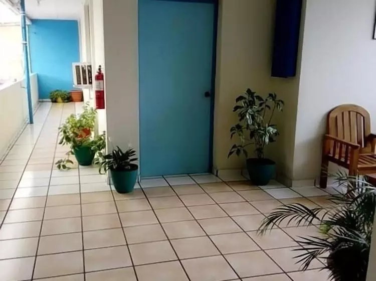 ホテル Happy House