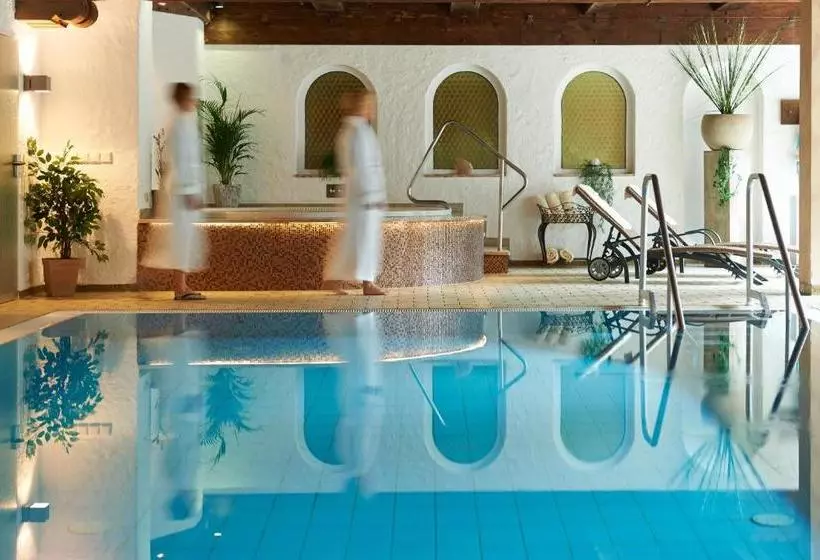 Hotelli Kronenhof