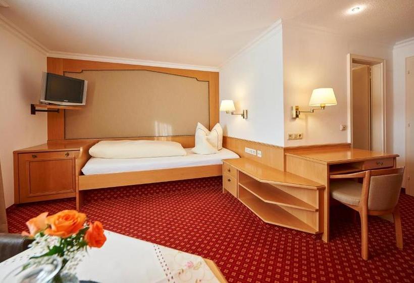 בית מלון כפרי Kronenhof