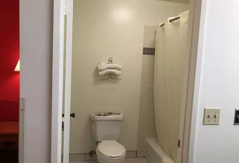 هتل Luxury Inn