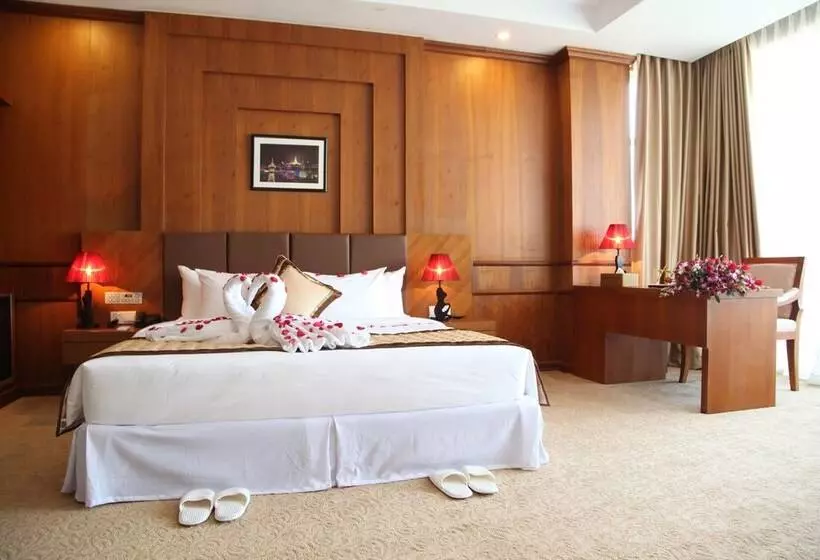 هتل Mingalar Thiri