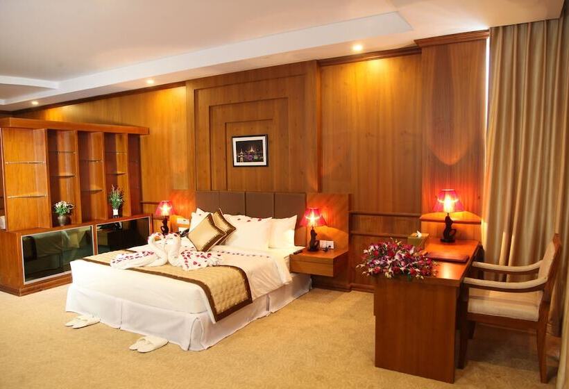 هتل Mingalar Thiri