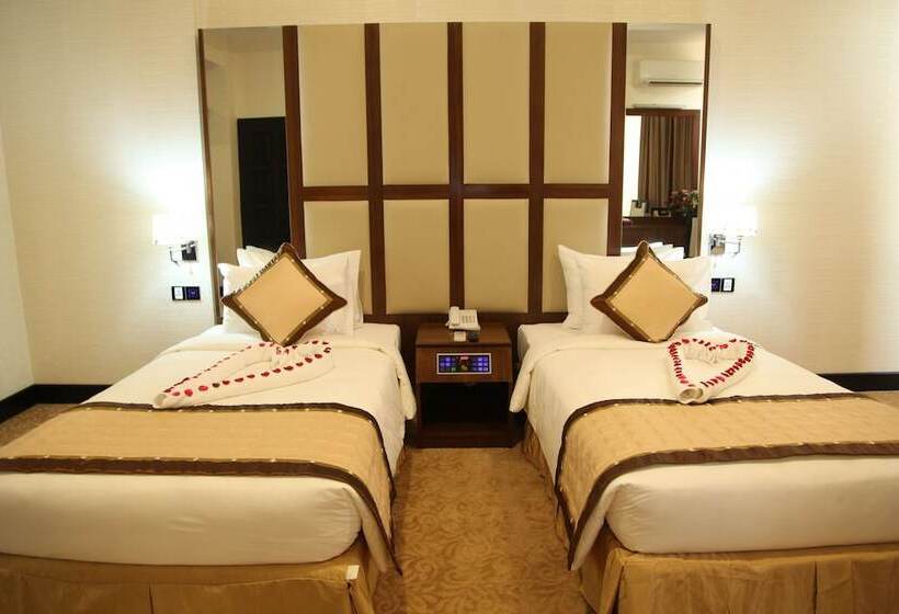 هتل Mingalar Thiri