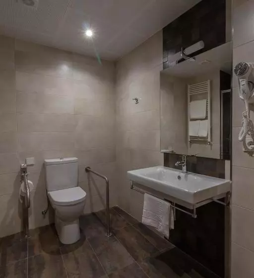 هتل Novo Cándido