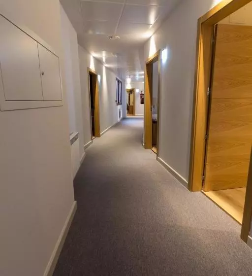 هتل Novo Cándido