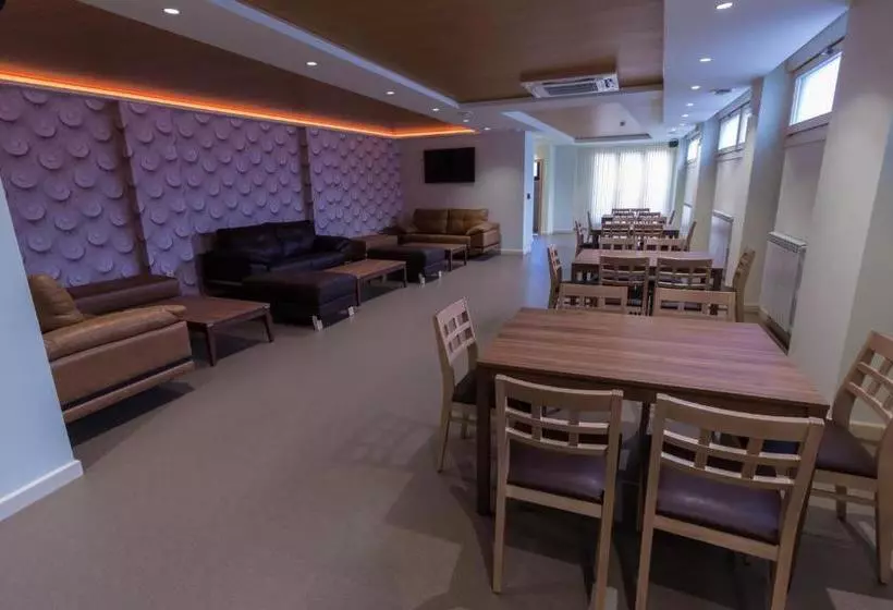 هتل Novo Cándido