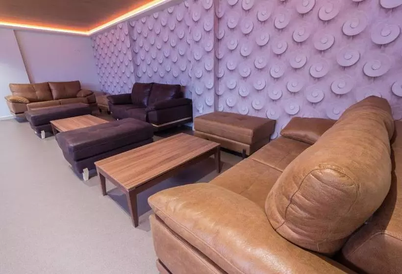 هتل Novo Cándido