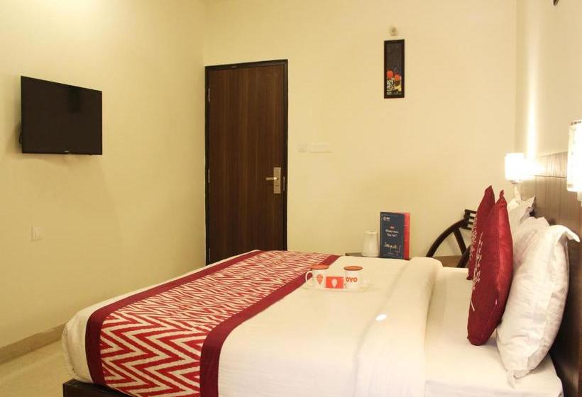 فندق Capital O 3600  Royal Windsor