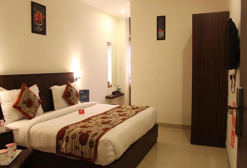 فندق Capital O 3600  Royal Windsor