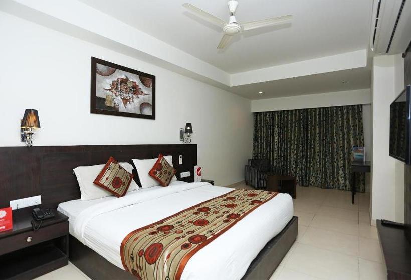 فندق Capital O 3600  Royal Windsor