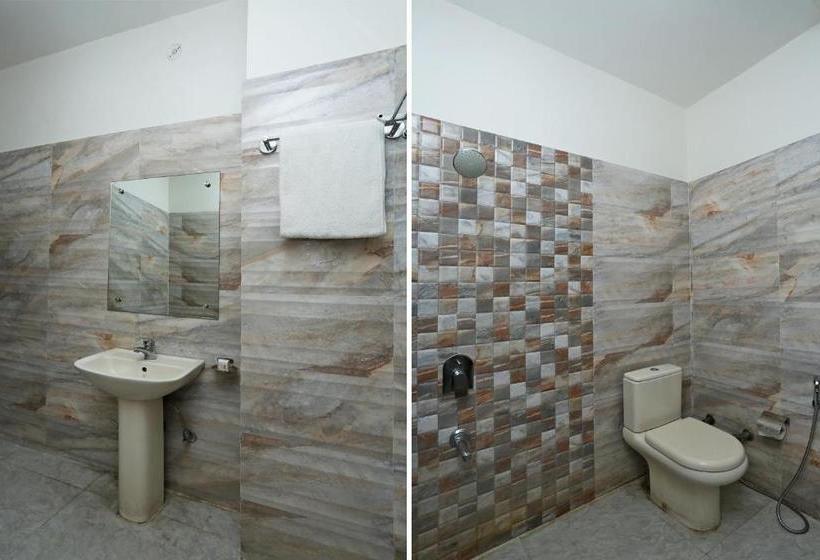 فندق Capital O 3600  Royal Windsor