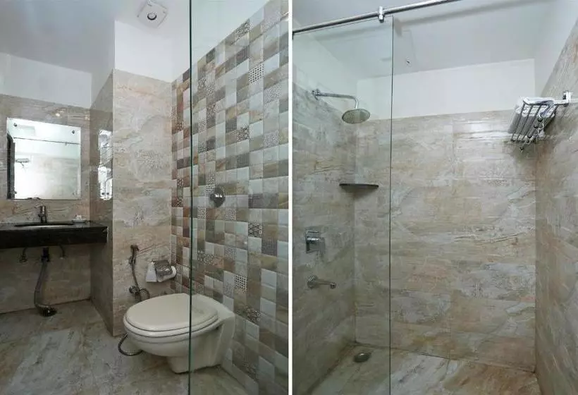 هتل Capital O 3600  Royal Windsor