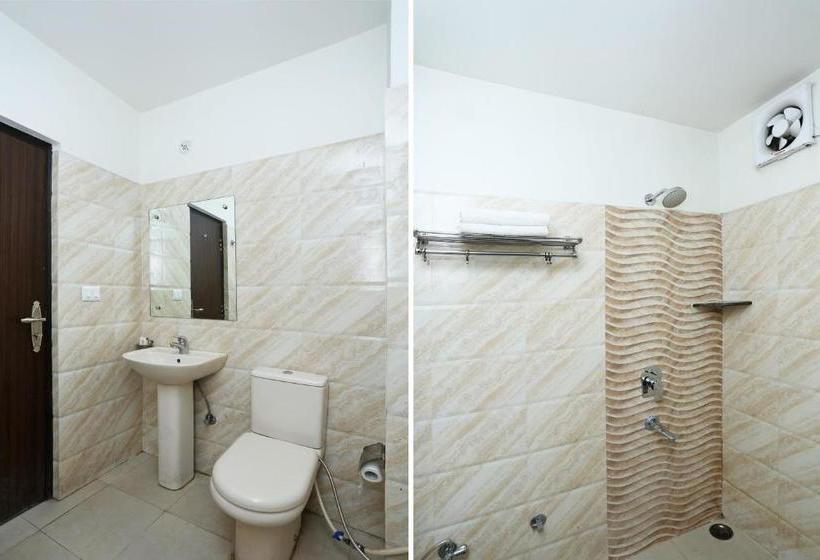 فندق Capital O 3600  Royal Windsor