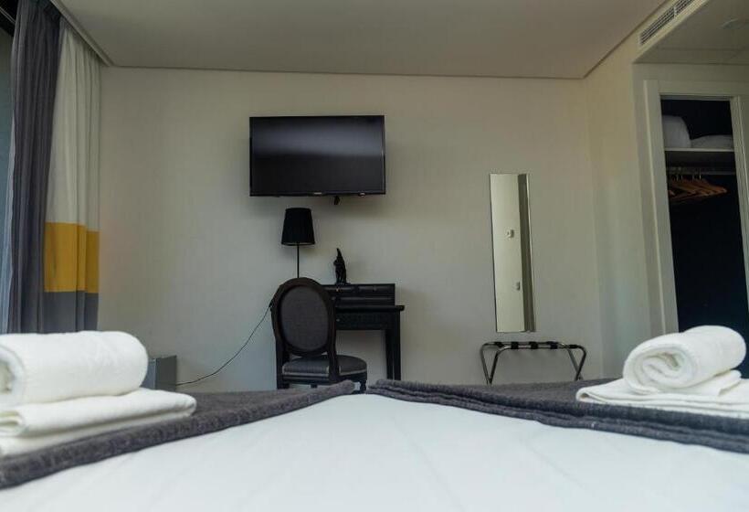 هتل Royal Tennis Club